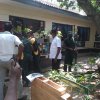 Vegetable beds and planting activities in the West Kuppiyawatta Grama Niladhari office (බටහිර කුප්පියාවත්ත ග්‍රාම නිලධාරි කාර්‍යාලය තුල එළවළු පාත්ති සහ පැල සිටුවිමේ කාර්ය)